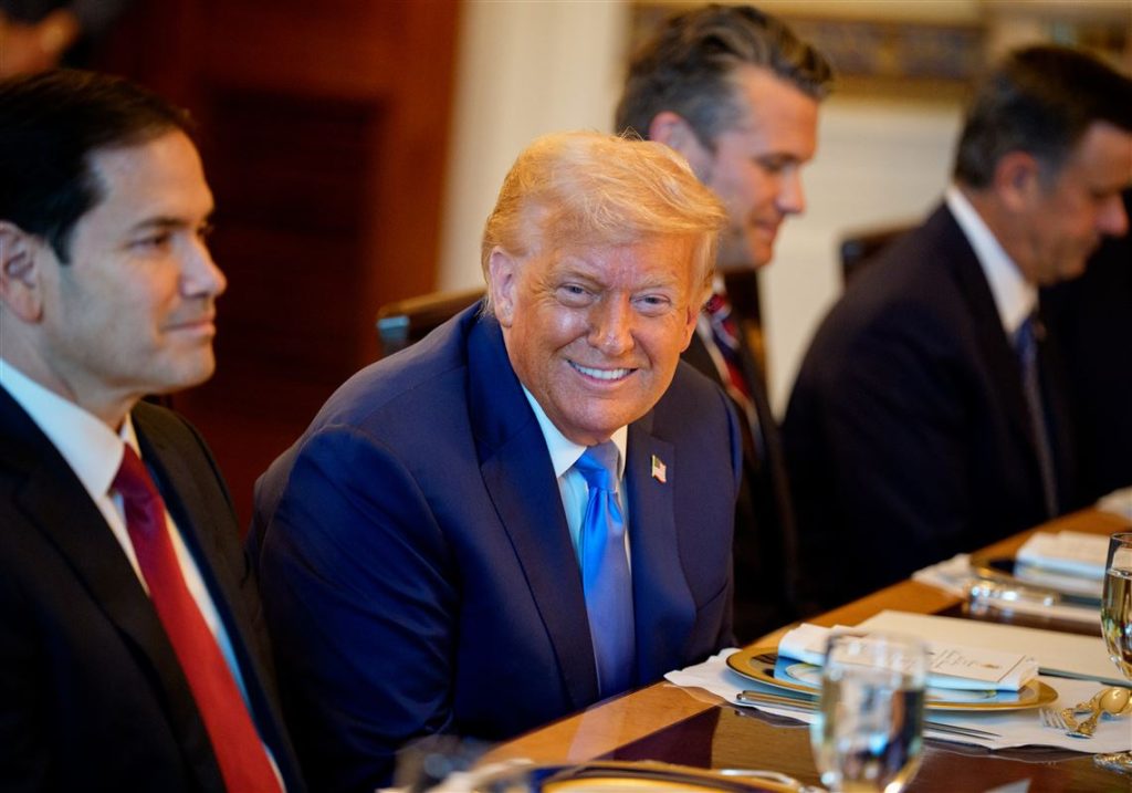 Trump to Resume Sending Weapons - Israeli Prime Minister Netanyahu Visits The White House To Meet With President Trump 3 1751969077 1024x717 